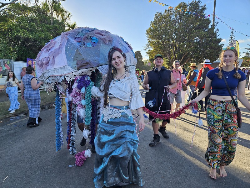 Abby Fleur and her magical WOMAD jellyfish | Issue Winter 2025